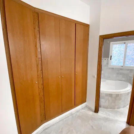 Centro. Wifi/aacc Jacuzzi アパート